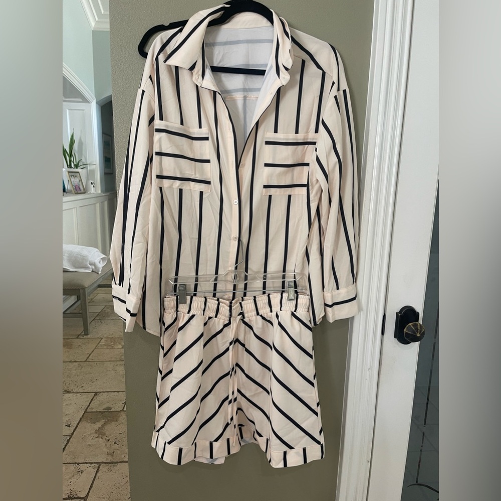 Lounge outfit. Size XL.